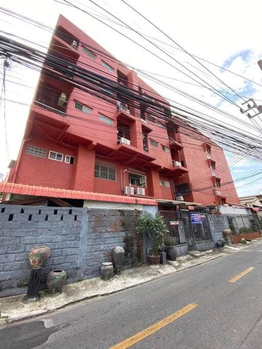 Ratanawong Place 807 Bangkok Exterior photo