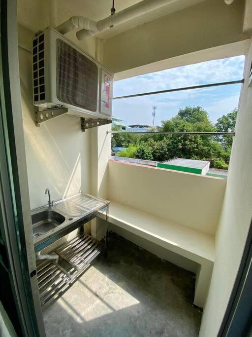 Ratanawong Place 807 Bangkok Exterior photo